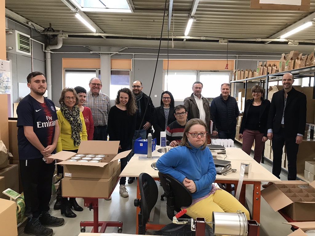 travailleurs et moiteurs de l'atelier de l'ESAT